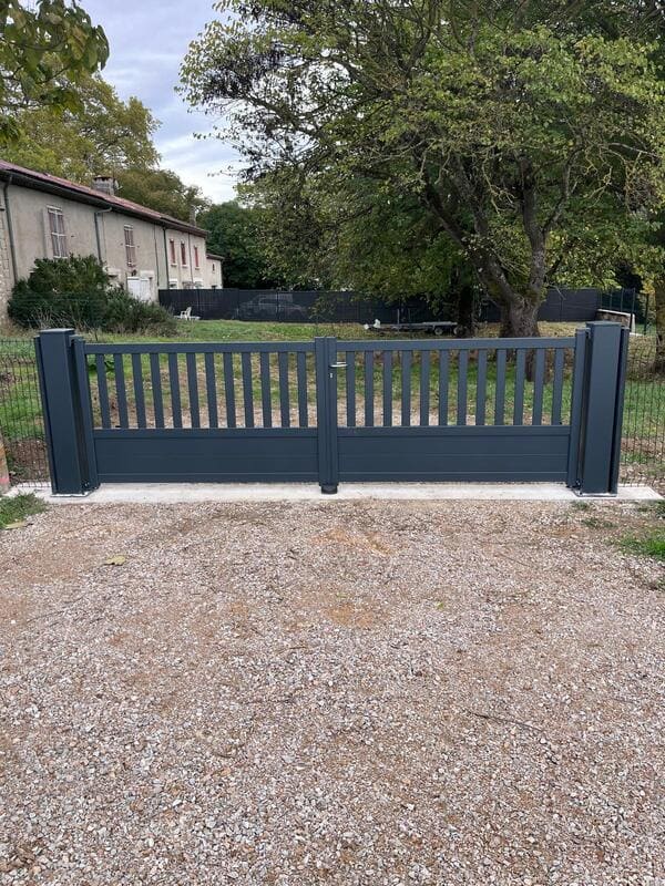 portail double battant 4m KSM pose crochets-pezet.com (2) portail double battant ksm gris anthracite