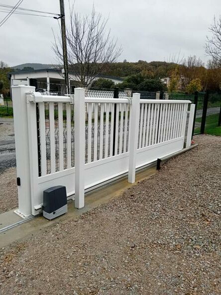 Portail coulissant aluminium à Sorèze (Tarn)