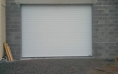 Porte de garage sectionnelle Tubauto à Saint-Salvy-de-la-Balme